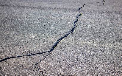 Id-Dipartiment tar-Riċerka u l-Ippjanar Strateġiċi tal-Highway tal-Istati Uniti jgħid li t-teknoloġija tat-tiswija tal-ħofor mingħajr trinek hija tajba